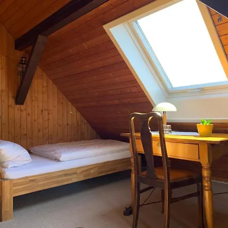 Bed & Breakfast Garni Siedlerstube Nuertingen